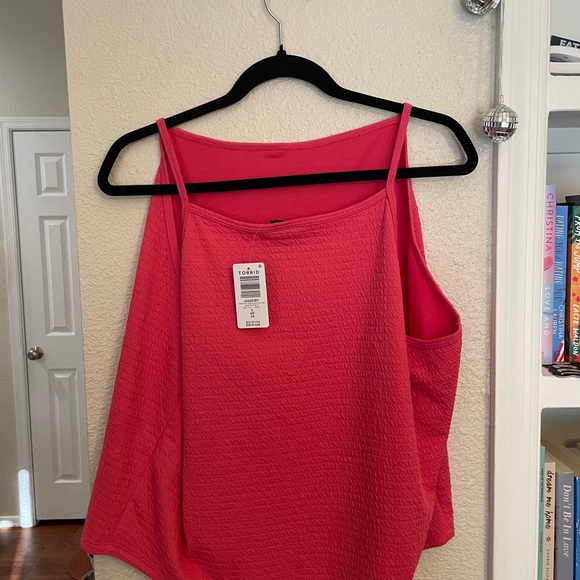 NWT TORRID Goddess Neck Crop Tank - PINK - Picture 7 of 7